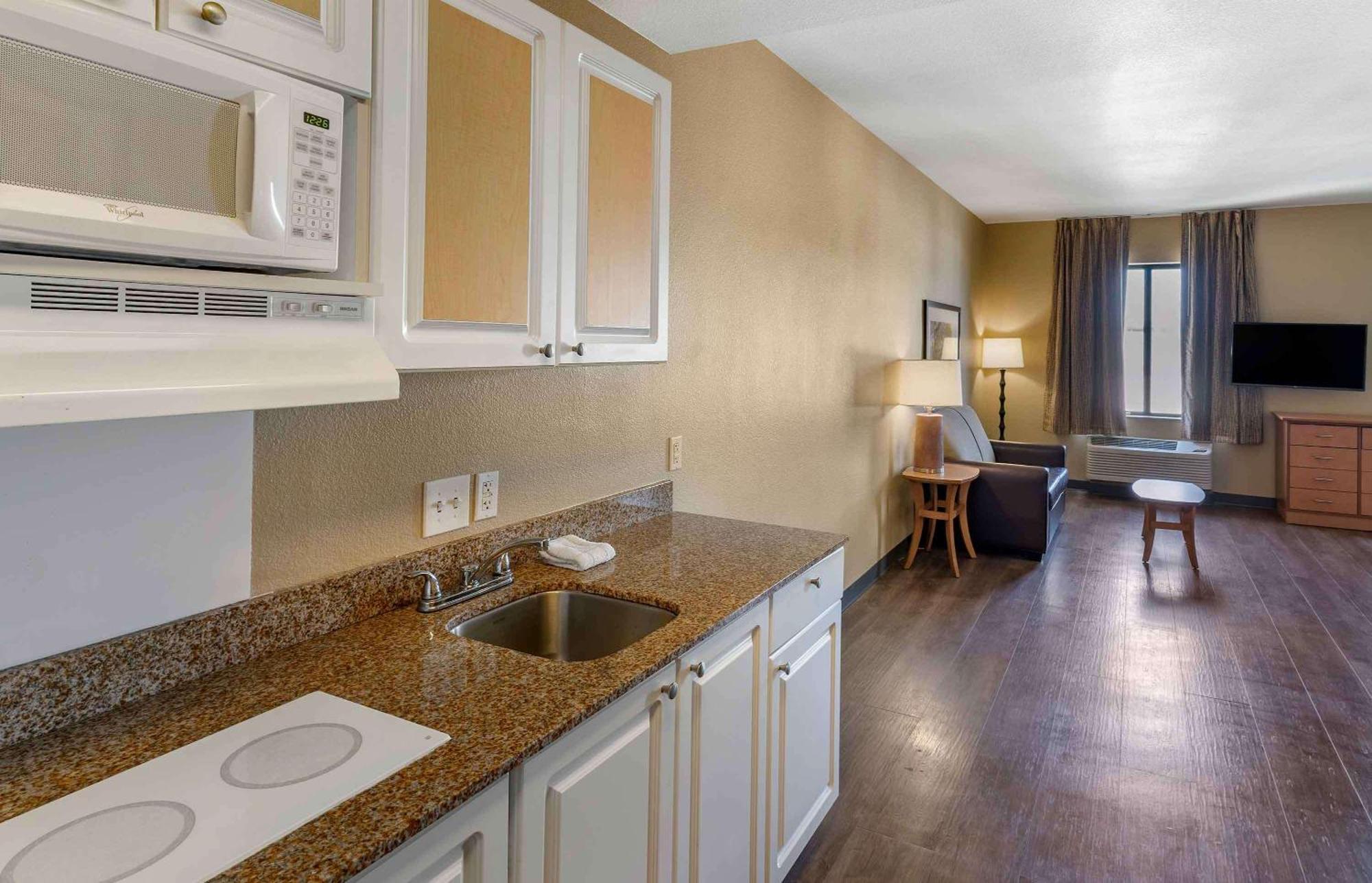 Extended Stay America Suites - San Rafael - Francisco Blvd East מראה חיצוני תמונה