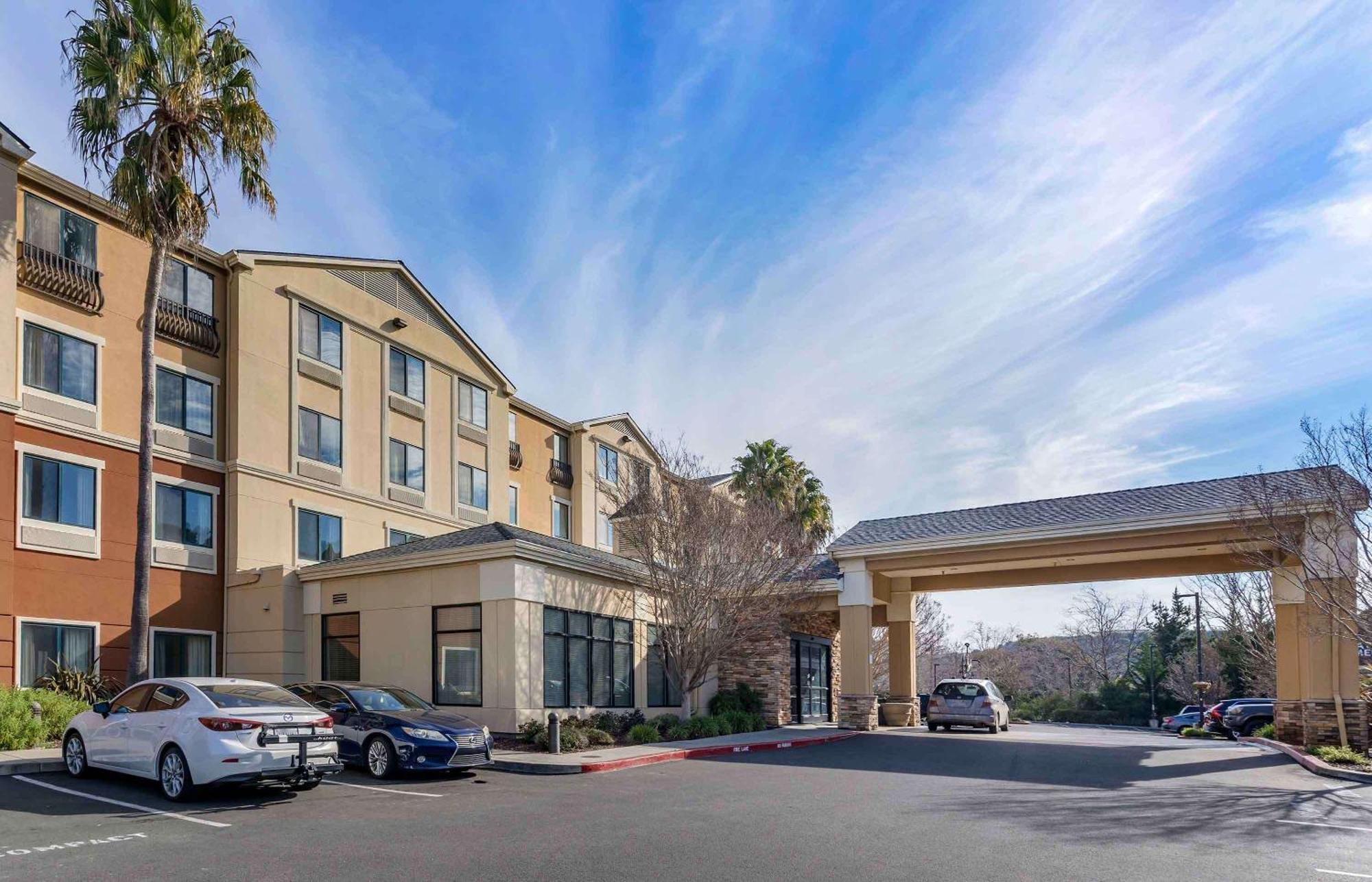 Extended Stay America Suites - San Rafael - Francisco Blvd East מראה חיצוני תמונה